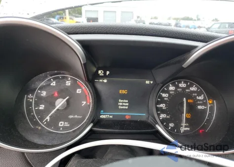 2023 Alfa Romeo Giulia Sprint z USA, uszkodzony, nr VIN ZARFAMAN5P7670336